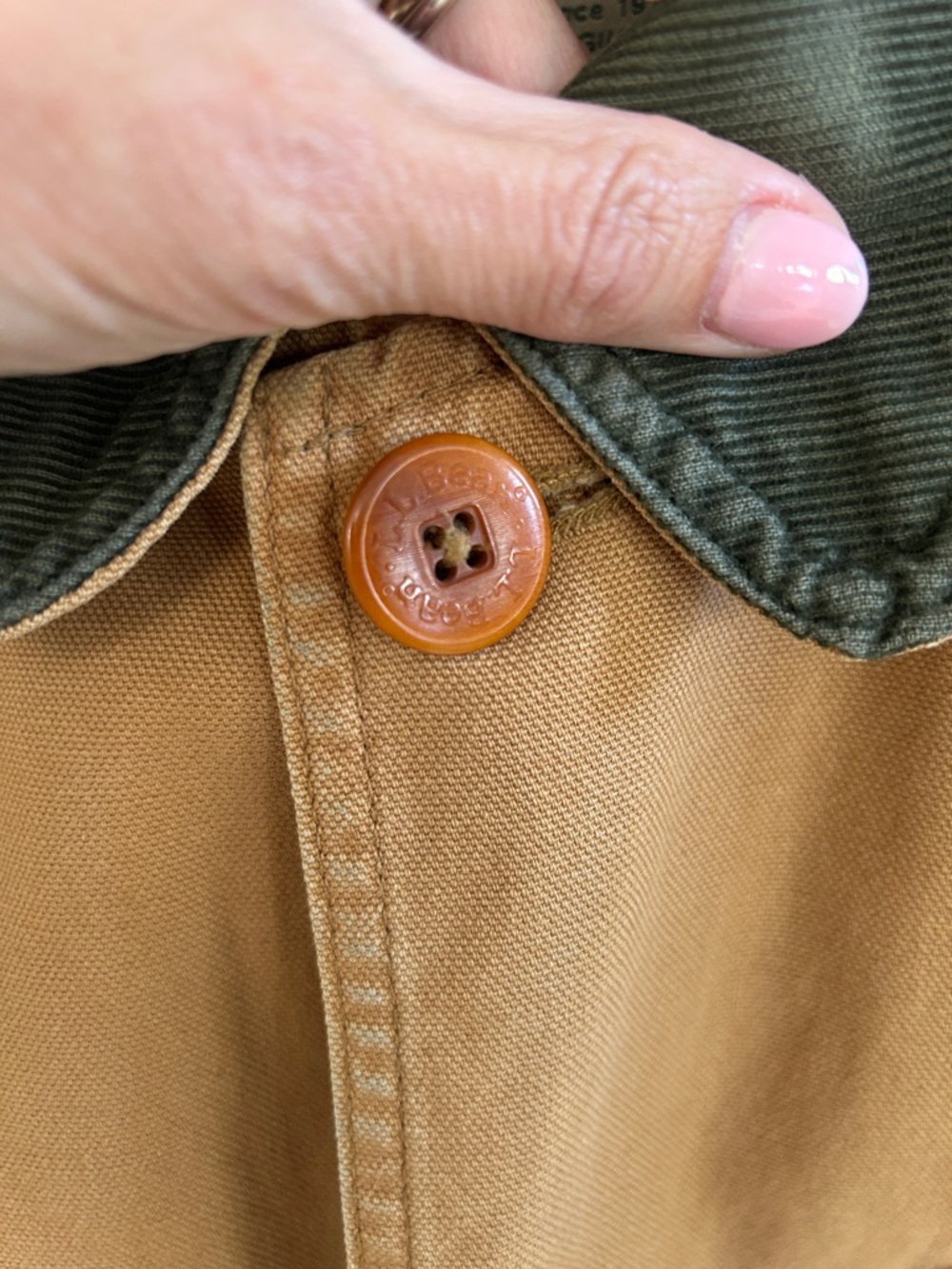 Vintage L.L. Bean Tan Canvas Field Jacket with Dark Green Collar - Picture 3 of 9